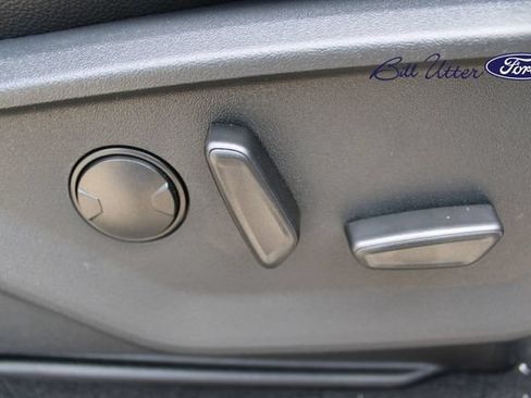 New 2026 Ford F250 Lariat w/ Black Appearance Package AWD/4WD image 8