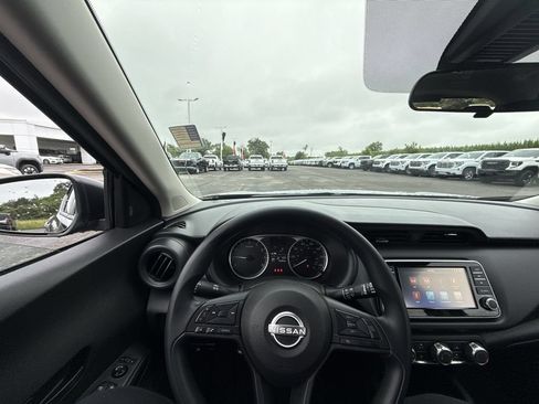 Used 2024 Nissan Kicks S FWD image 17