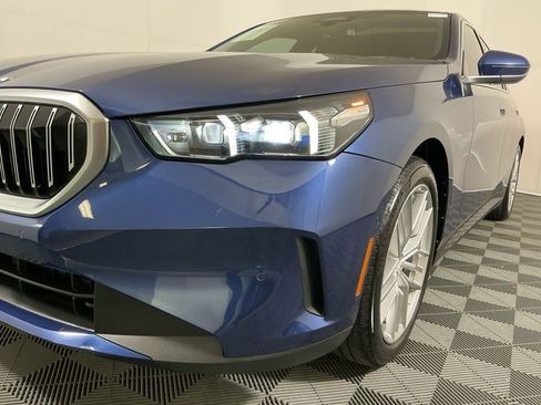 Certified 2024 BMW 530i 530i w/ M Sport Package image 9