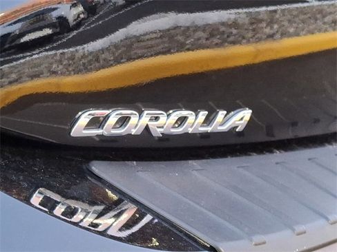 Certified 2024 Toyota Corolla SE image 30