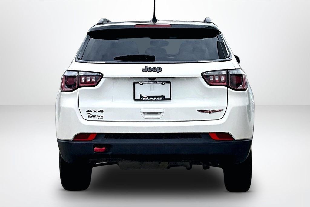 Used 2018 Jeep Compass Trailhawk w/ Navigation Group AWD/4WD image 6