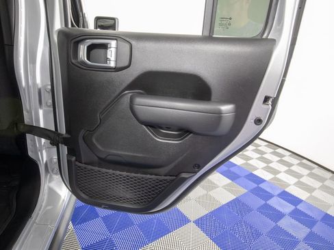 Used 2024 Jeep Wrangler Unlimited Sport AWD/4WD image 16