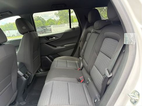 New 2026 Chevrolet Equinox LT w/ Safety and Technology Package FWD image 22