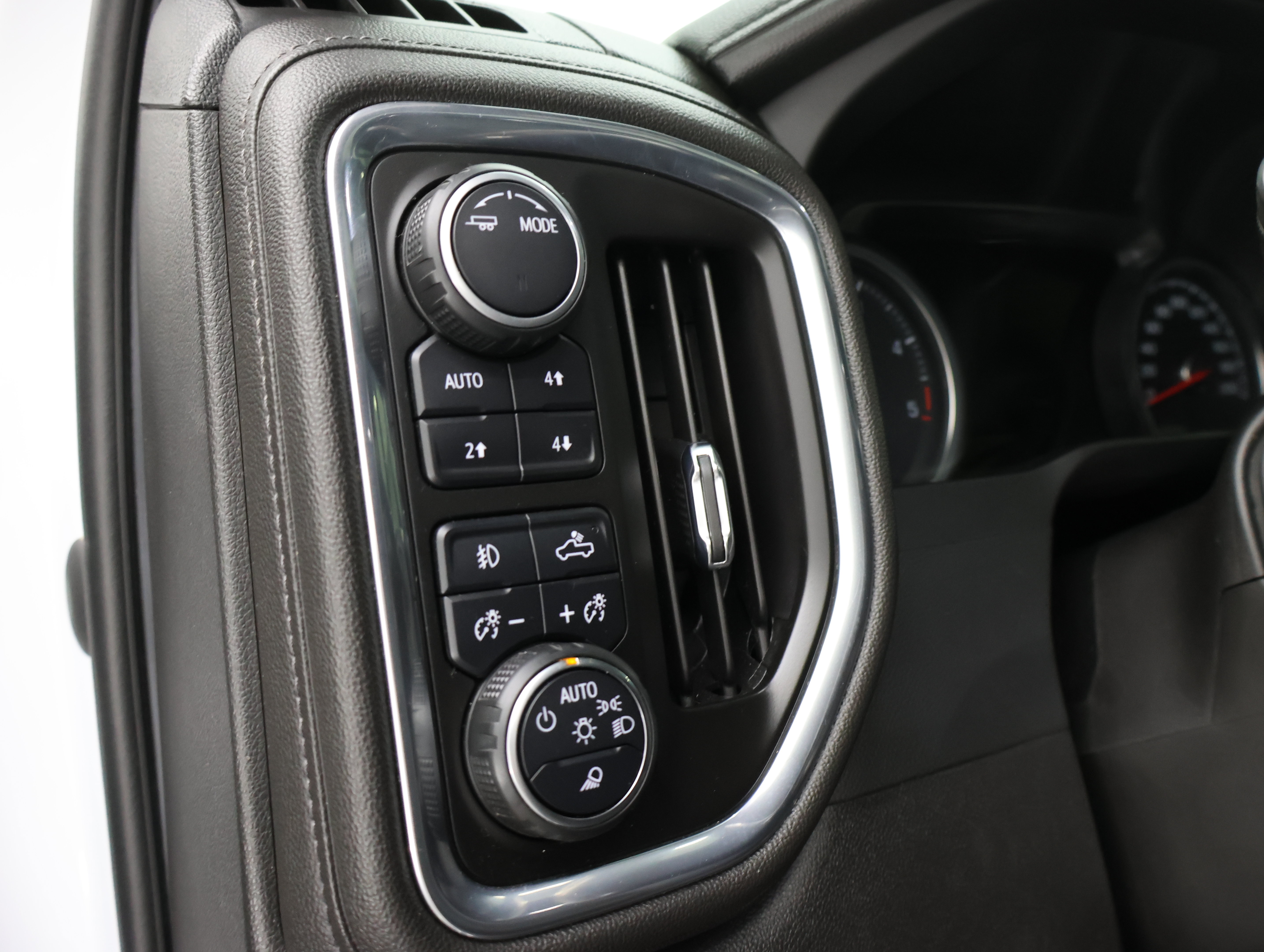 Used 2022 Chevrolet Silverado 2500 High Country w/ Safety Package II AWD/4WD image 51