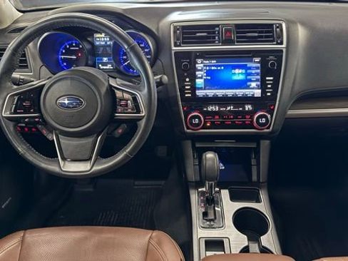 Used 2018 Subaru Outback 3.6R Touring w/ Popular Package #3 AWD/4WD image 34