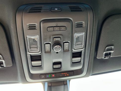 Used 2021 GMC Yukon Denali w/ Denali Premium Package image 45