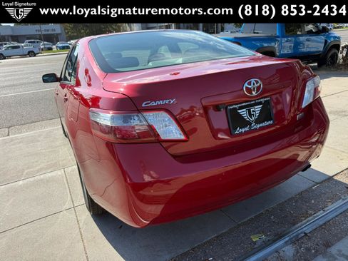 Used 2009 Toyota Camry Hybrid w/ Upgrade Pkg w/ Navigation FWD image 5