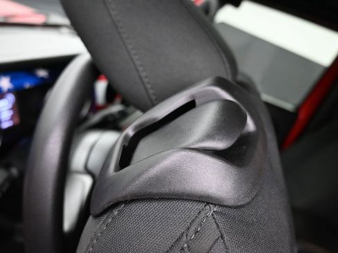 Used 2022 Jeep Wrangler Sport image 29