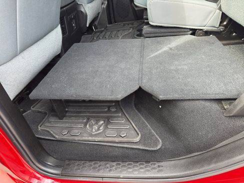 Used 2019 RAM 1500 Big Horn AWD/4WD image 35