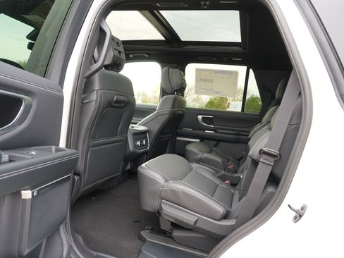 New 2026 Ford Expedition Platinum AWD/4WD image 18