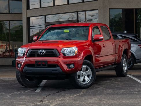 Used 2014 Toyota Tacoma 4x4 Double Cab w/ TRD Sport Package image 6