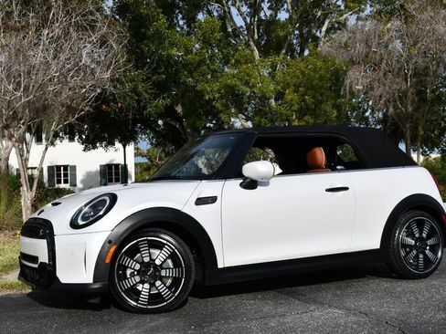 Used 2023 MINI Cooper S image 24