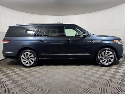 Used 2024 Lincoln Navigator L Reserve w/ Equipment Group 201A AWD/4WD image 6