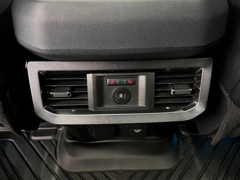 Used 2024 Ford F250 Platinum w/ FX4 Off-Road Package image 25