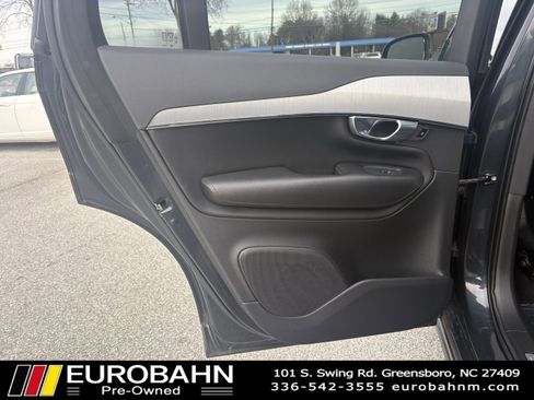Used 2021 Volvo XC90 T5 Momentum w/ Protection Package Premier image 12