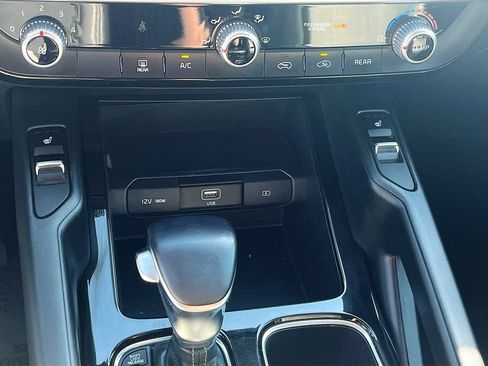 Used 2021 Kia Telluride S AWD/4WD image 19