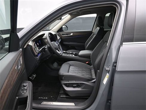 New 2026 Volkswagen Atlas SEL Premium R-Line image 9