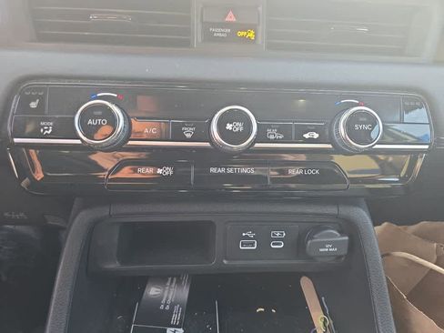 Used 2023 Honda Pilot EX-L image 19