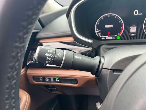 Used 2023 Acura MDX SH-AWD w/ Technology Package image 23