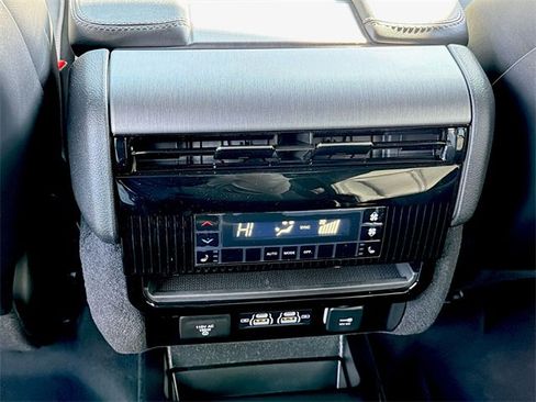 New 2026 Jeep Grand Wagoneer Limited image 19