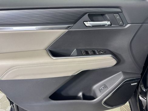 New 2026 GMC Acadia Elevation w/ Black Edition image 10