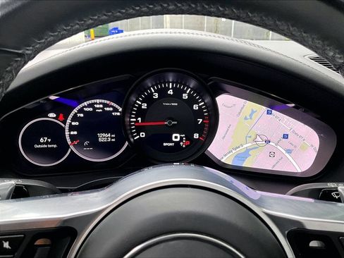 Certified 2022 Porsche Cayenne AWD/4WD image 25