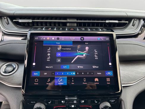 Used 2022 Jeep Grand Cherokee L Limited w/ Luxury Tech Group II RWD image 22