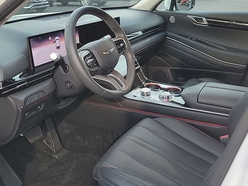 Used 2025 Genesis GV80 2.5T Standard image 16