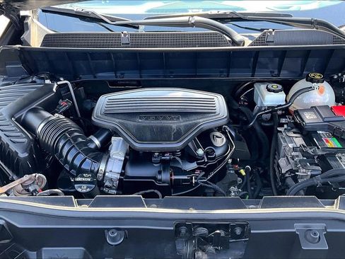 Used 2019 GMC Acadia Denali w/ Technology Package FWD image 13