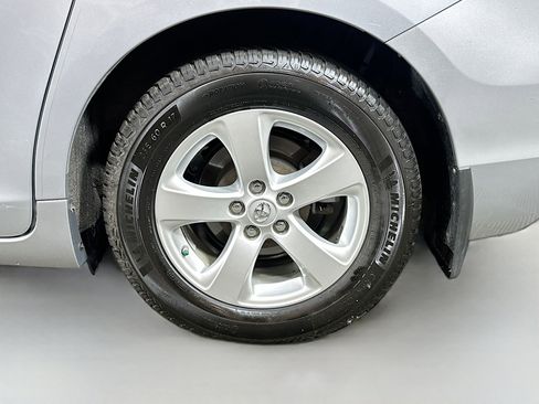 Used 2014 Toyota Sienna LE FWD image 31