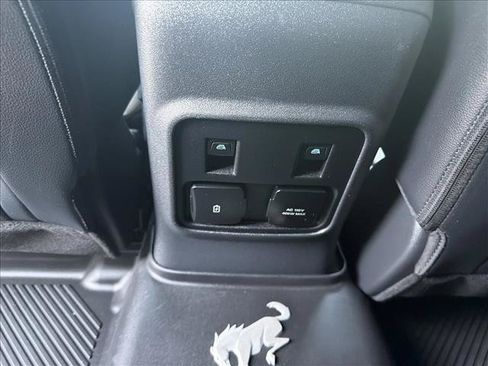 Used 2024 Ford Bronco Wildtrak AWD/4WD image 23