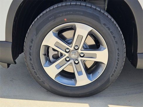 New 2025 Honda Pilot EX-L image 9