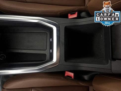 Used 2022 Audi e-tron Premium w/ Convenience Plus Package image 27