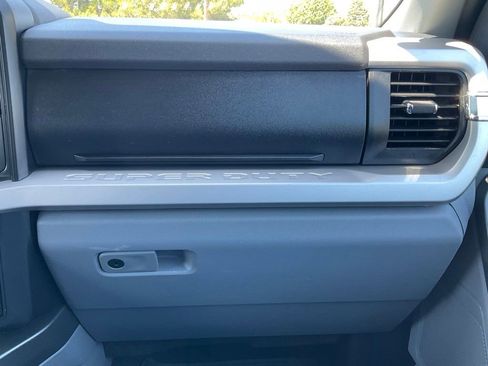 Used 2023 Ford F250 XLT AWD/4WD image 37