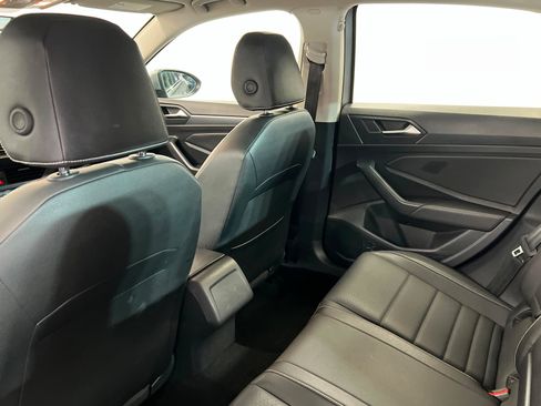 Used 2024 Volkswagen Jetta SE FWD image 20