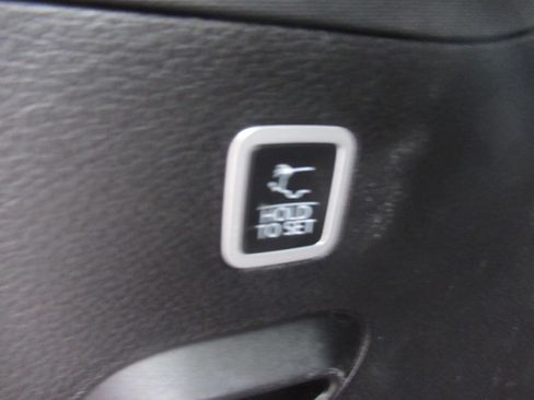Used 2024 Jeep Wagoneer Series II AWD/4WD image 15