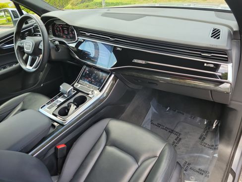 Used 2021 Audi Q7 3.0T Premium Plus image 11