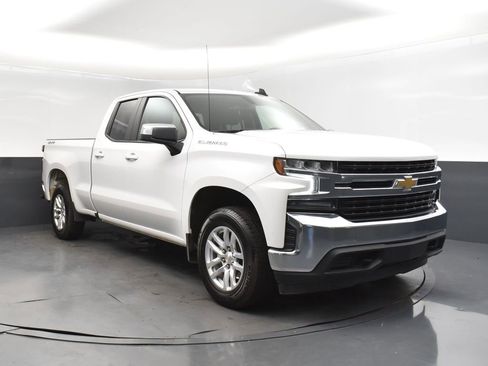 Used 2022 Chevrolet Silverado 1500 LT image 1