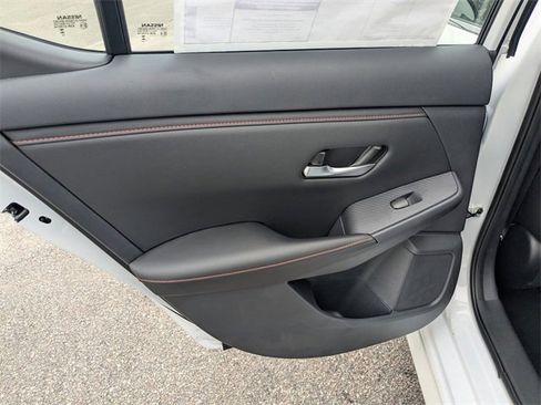 New 2025 Nissan Sentra SR w/ SR Premium Package image 25