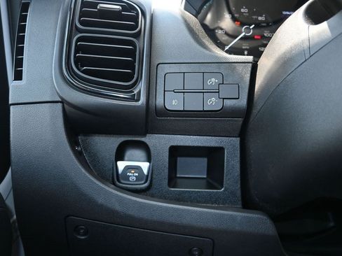 Used 2026 RAM ProMaster 2500 w/ Convenience Group FWD image 23