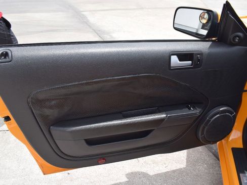 Used 2007 Ford Mustang GT Premium RWD image 11