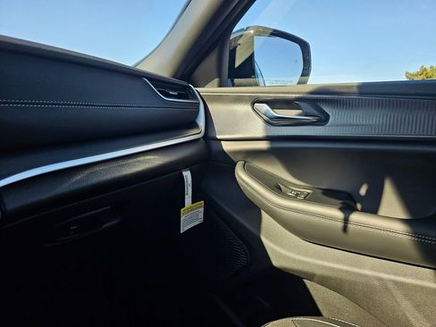 New 2025 Jeep Grand Cherokee L Altitude image 25