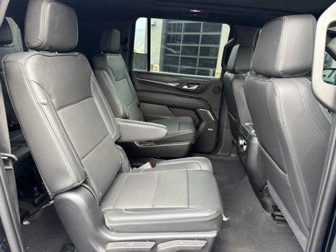 Used 2023 GMC Yukon XL Denali AWD/4WD image 13