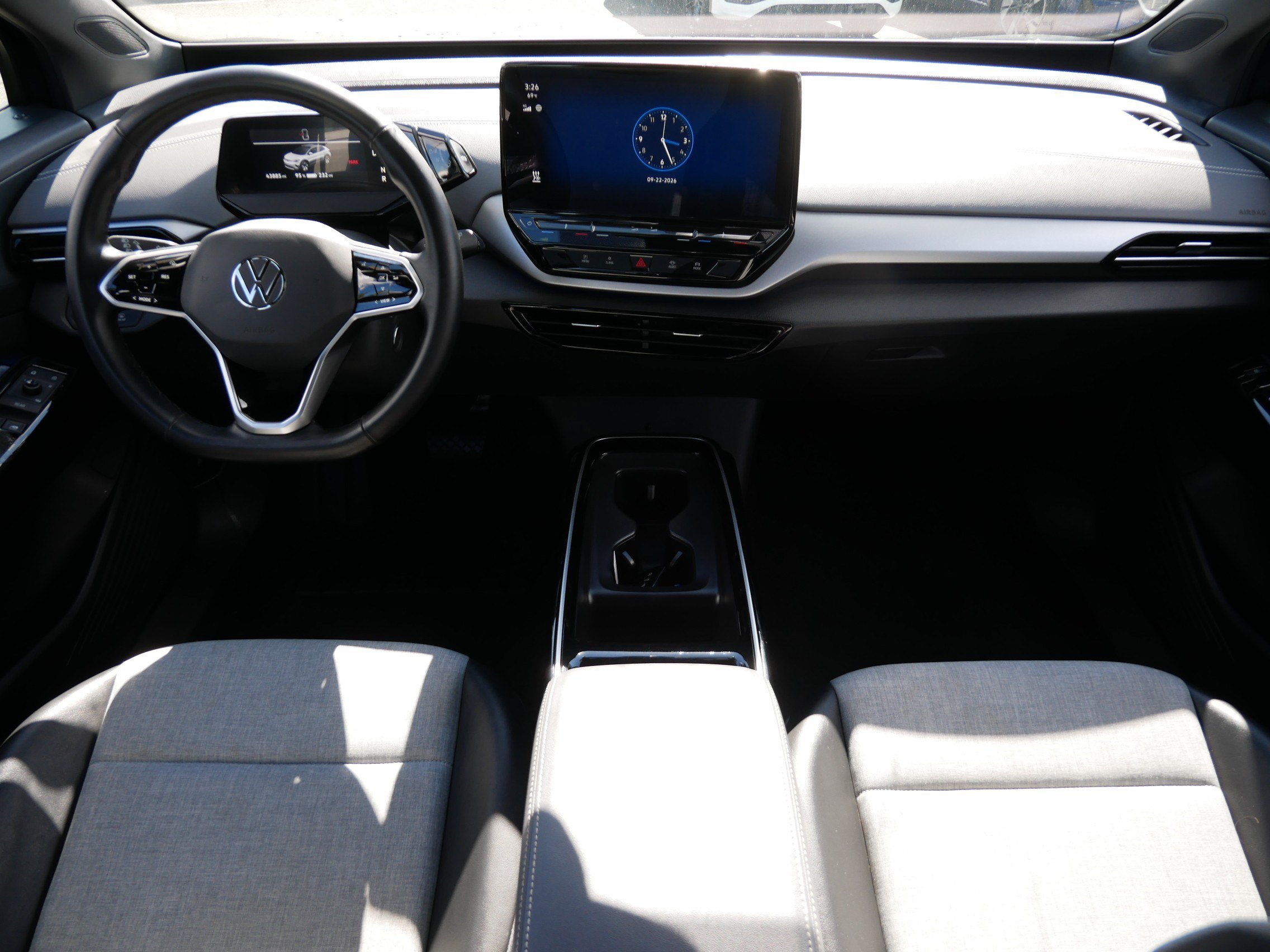Certified 2023 Volkswagen ID.4 Pro AWD/4WD image 6