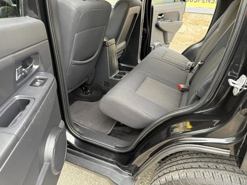 Used 2012 Jeep Liberty Sport w/ Popular Equipment Group AWD/4WD image 17