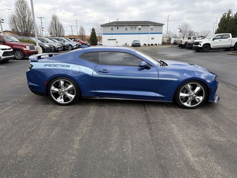 Used 2019 Chevrolet Camaro SS image 9