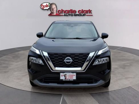 Used 2023 Nissan Rogue SV FWD image 8