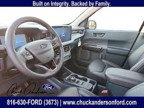 New 2025 Ford Maverick Lariat w/ Black Appearance Package image 11