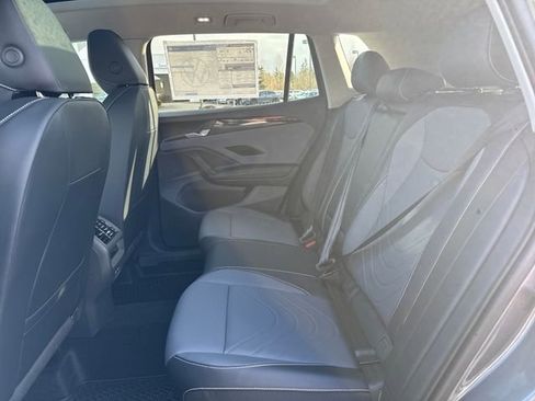 New 2026 Volkswagen Tiguan SE image 15