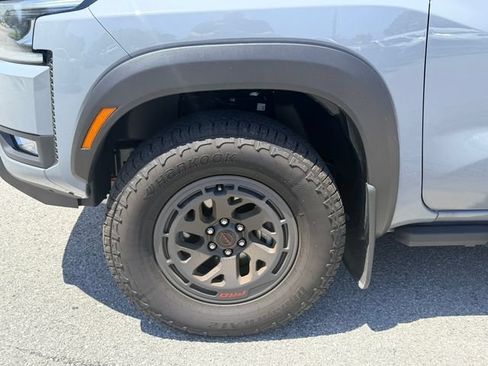 Used 2026 Nissan Frontier PRO-4X w/ Pro Premium Package AWD/4WD image 9